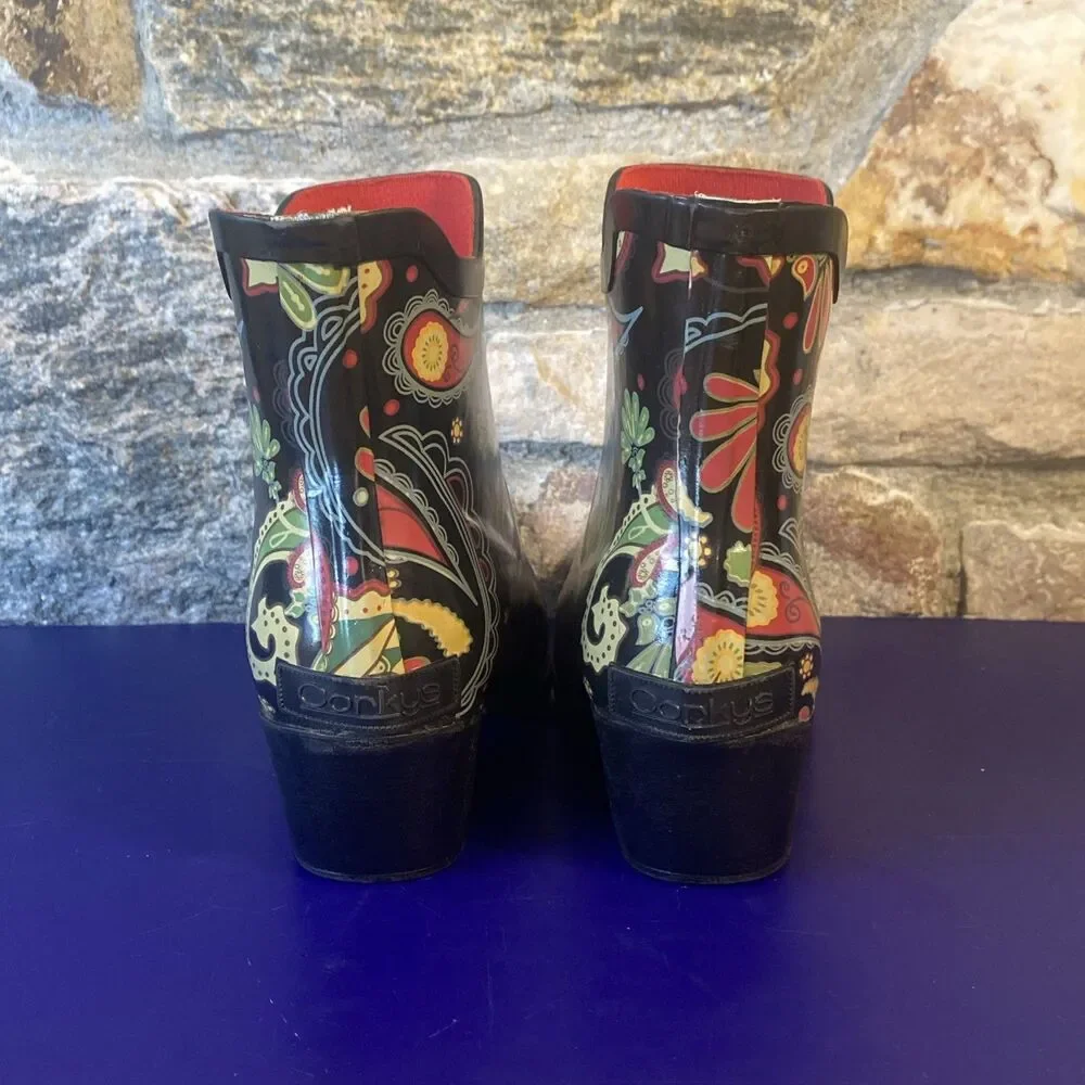 Pre-Owned Corky's Paisley Western Rain Booties Size 9